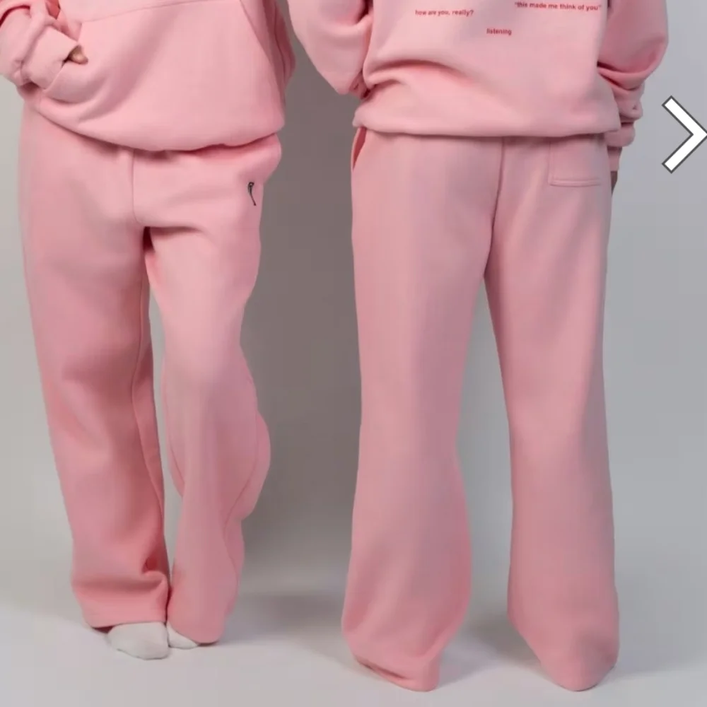 Comfrt Love Straight Leg Sweatpants - Picture 3 of 12